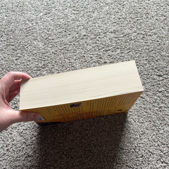 The Priory of the Orange Tree Samantha Shannon Paperback NYT Bestseller - Picture 3 of 7